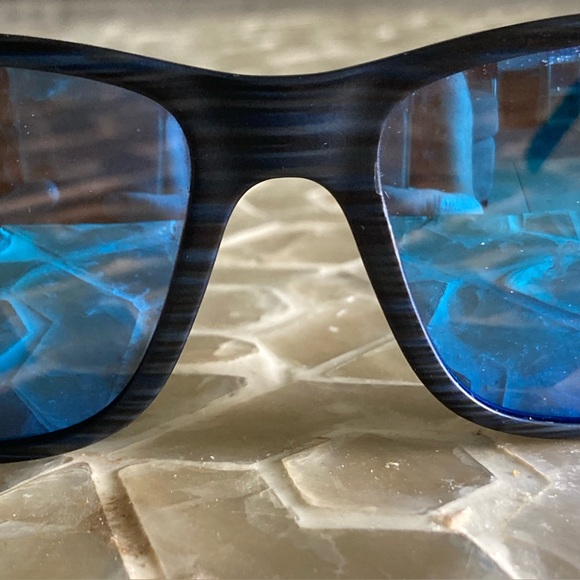 Maui Jim Lele Kawa Unisex Polarized sunglasses w/signature case - Picture 14 of 15